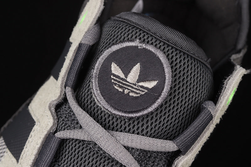 adidasUnisex Niteball - Grey/Green