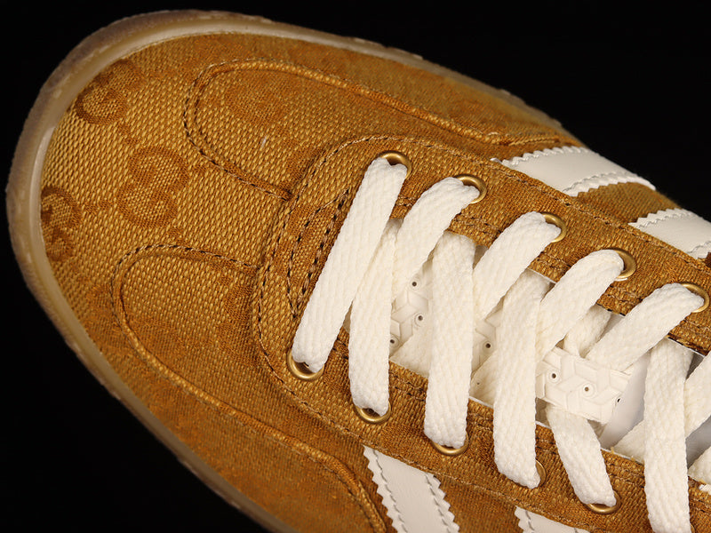 adidasUnisex x Gucci Gazelle - Beige Brown