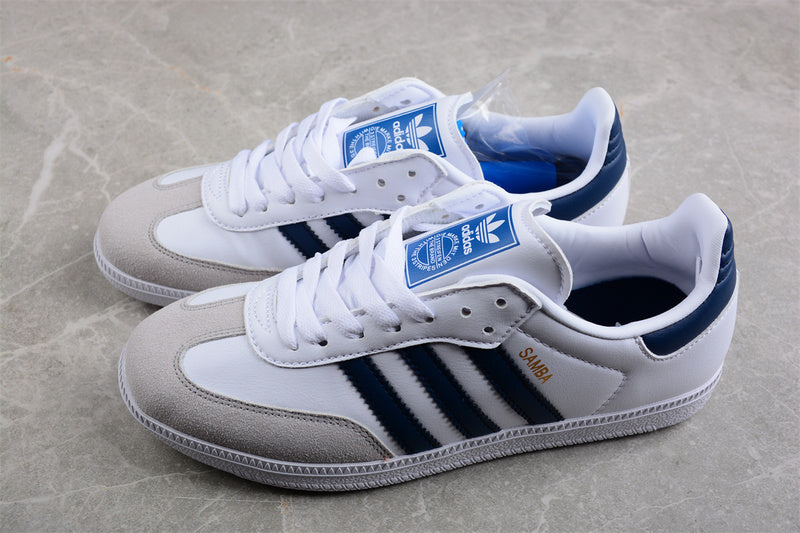 adidasUnisex Samba - White/Navy