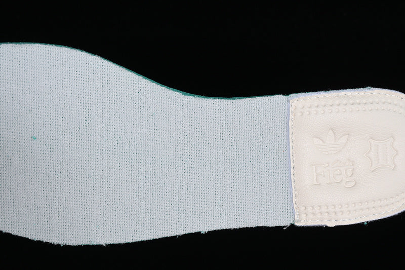 Ronnie Fieg x Clarks x 8TH Street Samba - White
