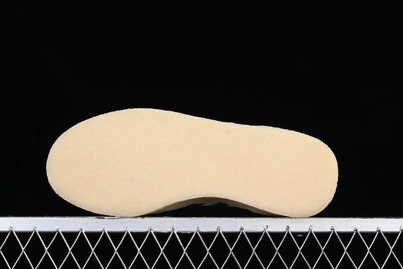 Ronnie Fieg x Clarks x 8TH Street Samba - White