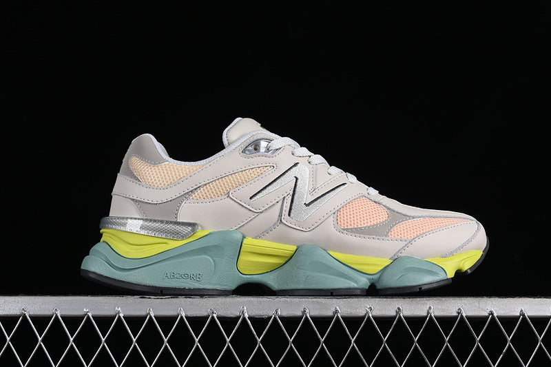 New Balance 9060 - Moonbeam