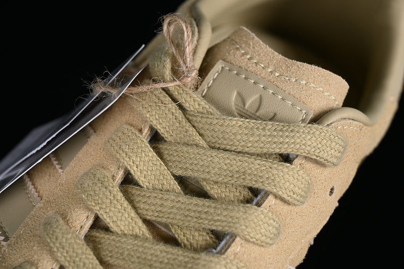 Ronnie Fieg x Clarks x 8th Street Samba - Savannah