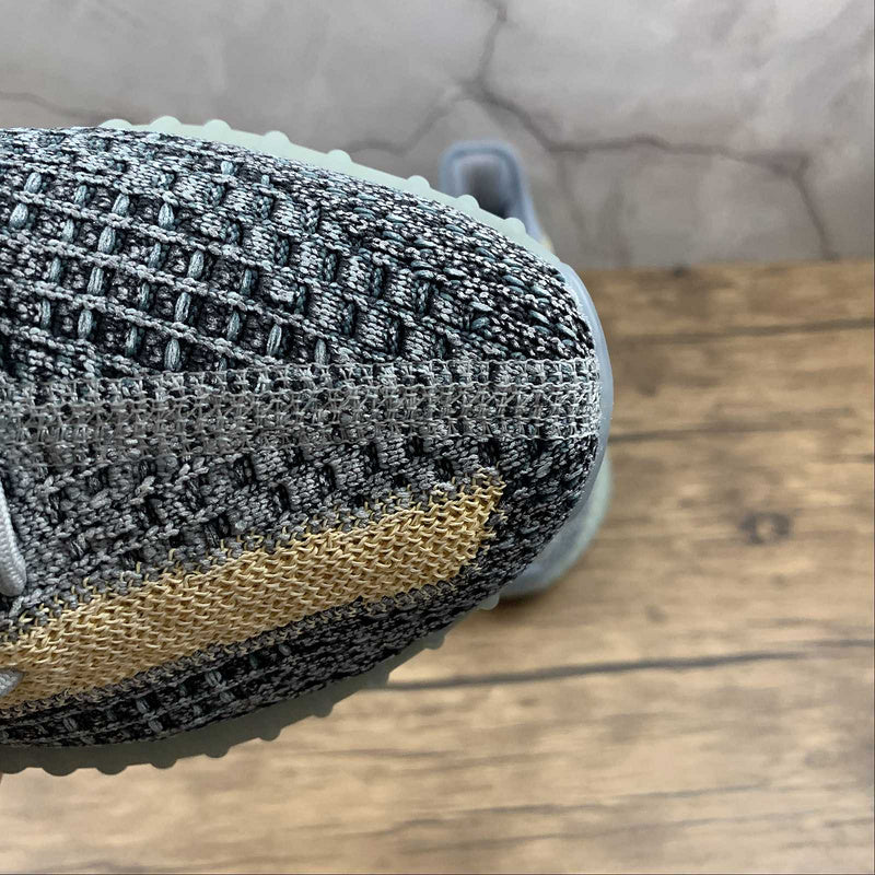 adidasUnisex Yeezy Boost 350 - Ash Blue