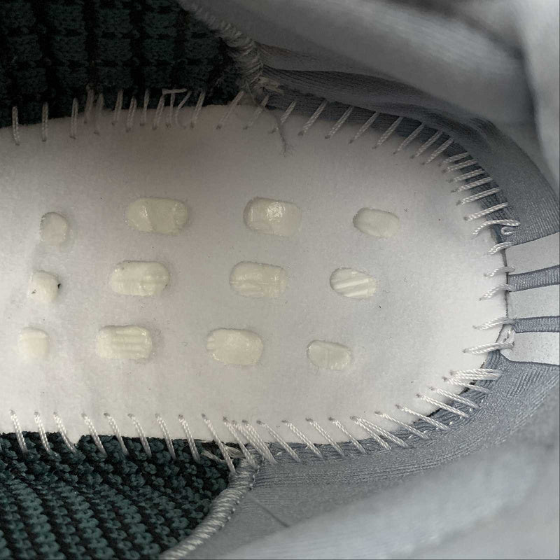 adidasUnisex Yeezy Boost 350 - Ash Blue