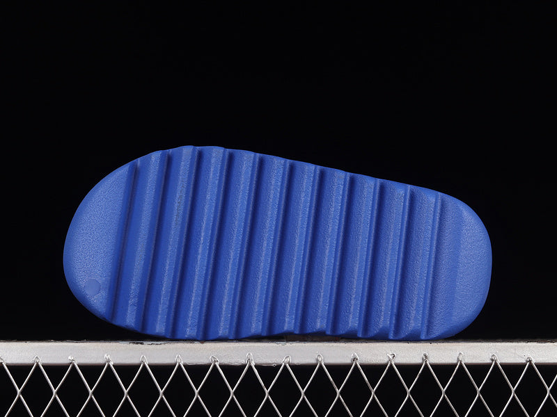 adidasUnisex Yeezy slide - azure