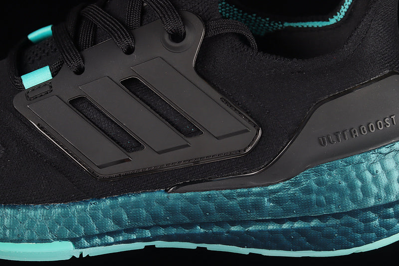 adidasUnisex Ultraboost 22 - Black Mint