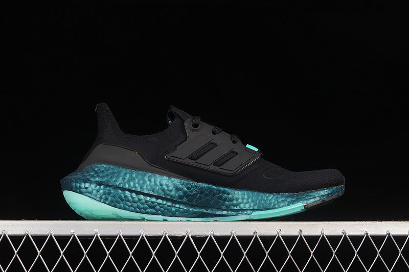 adidasUnisex Ultraboost 22 - Black Mint