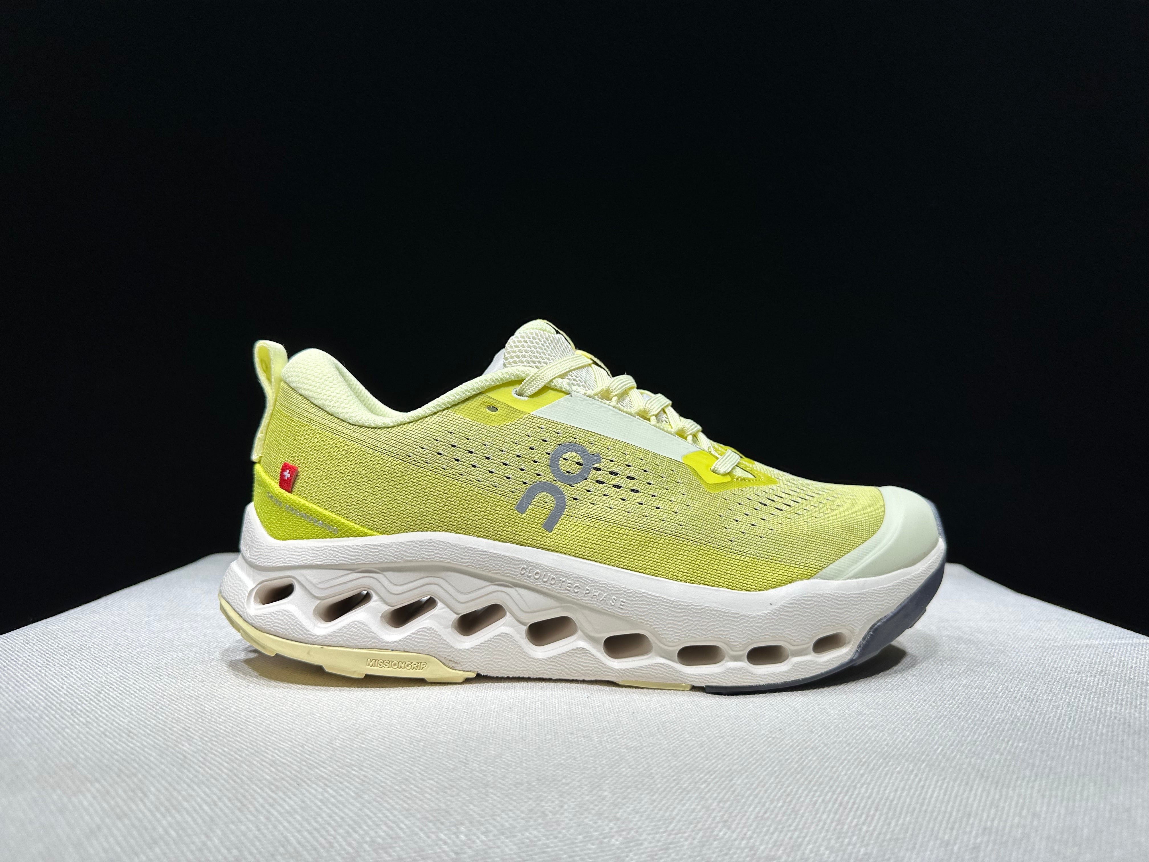 OnRunning Cloudsurfer Trail 2 - "Ivory Lime"
