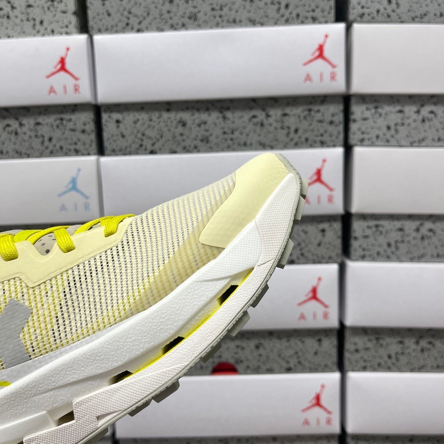 OnRunning Cloudultra 3 - "Pelican/Lychee"