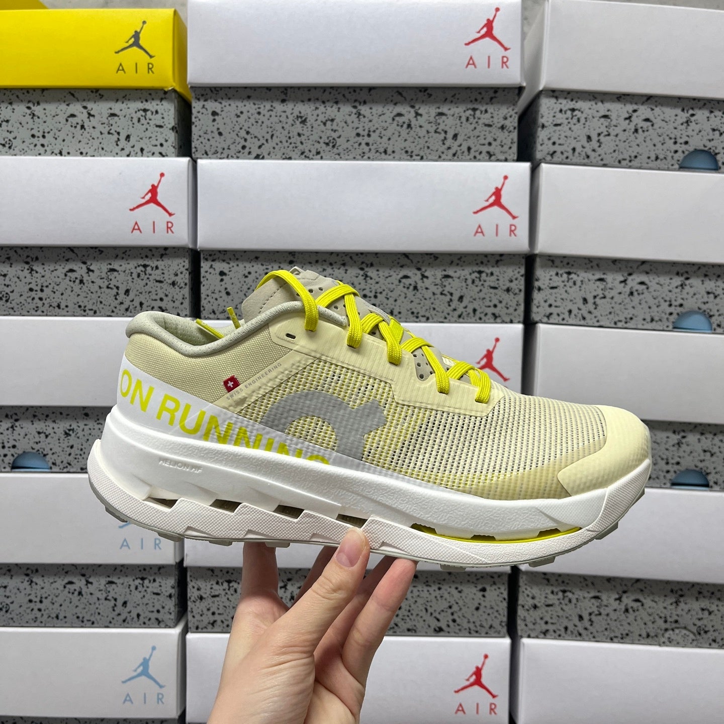 OnRunning Cloudultra 3 - "Pelican/Lychee"