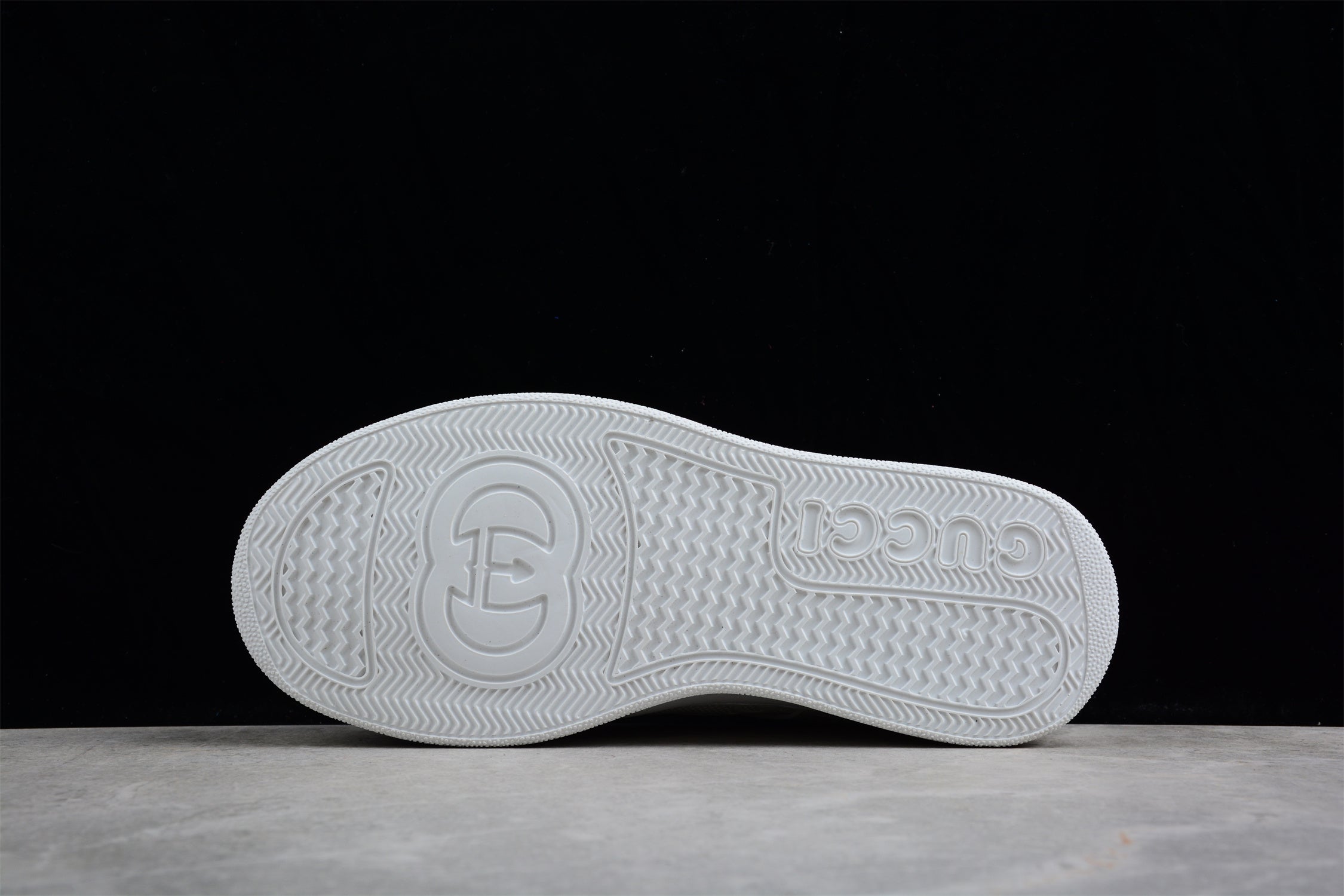 GucciUnisex Embossed GG Logo - White