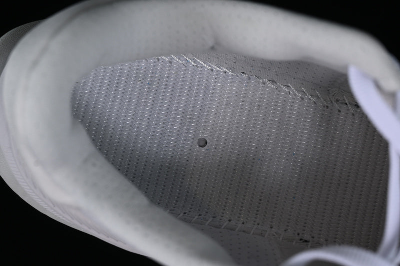 adidasUnisex Supernova - White