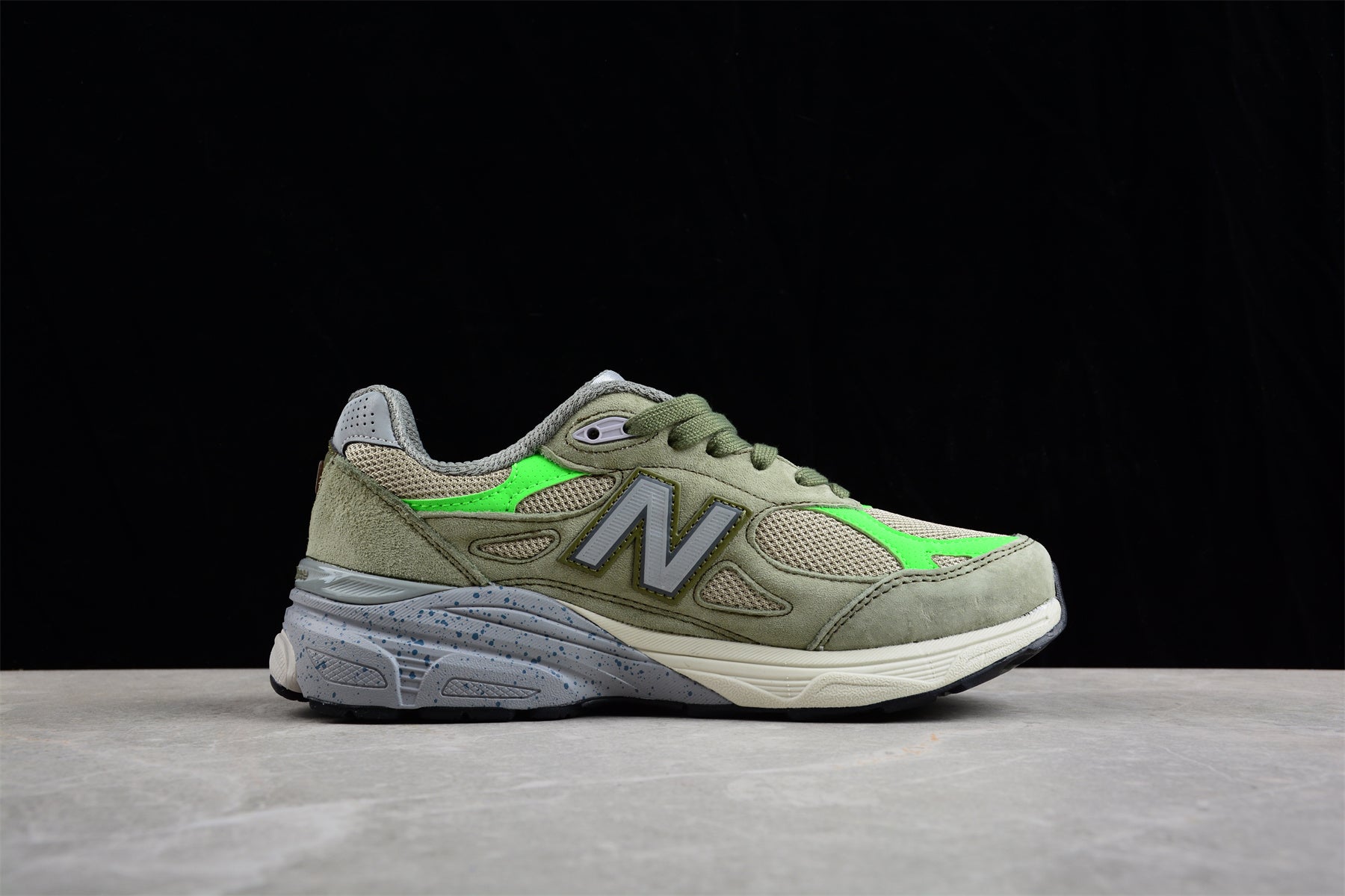 New Balance 990 x Patta - Keep Your Family Close
