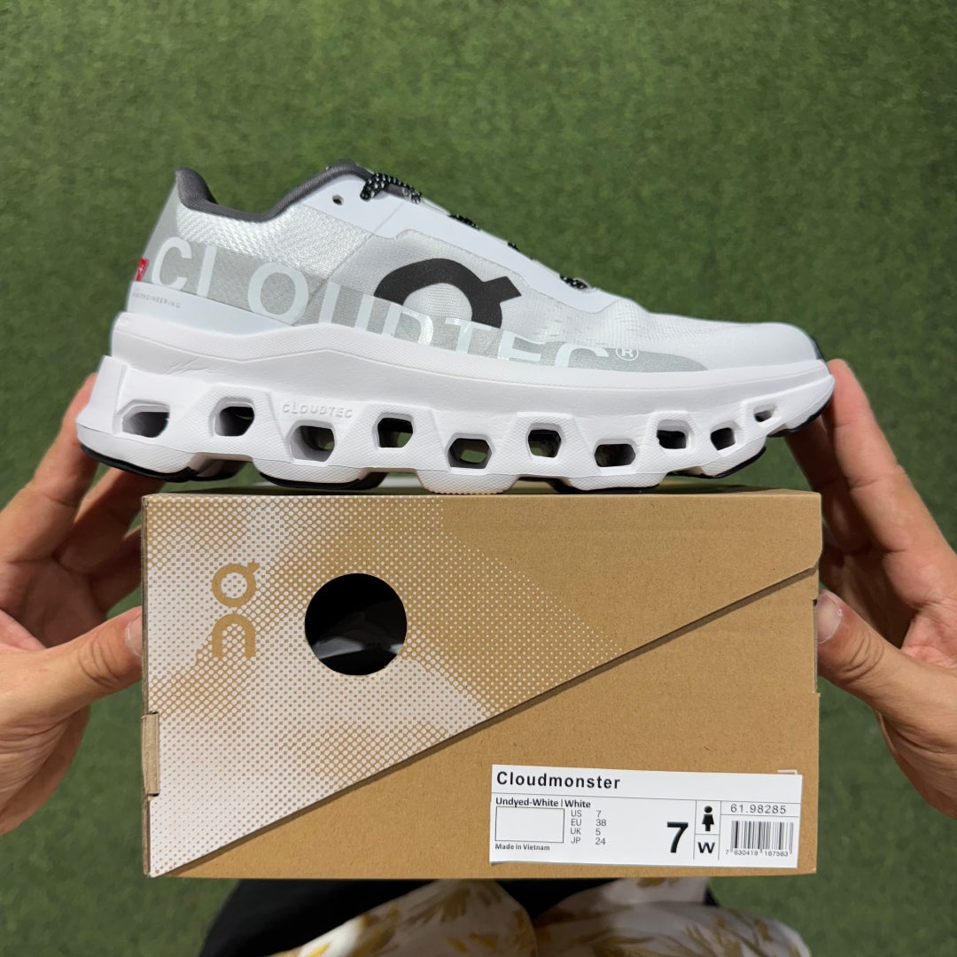 OnRunning Cloudmonster - Undyed White