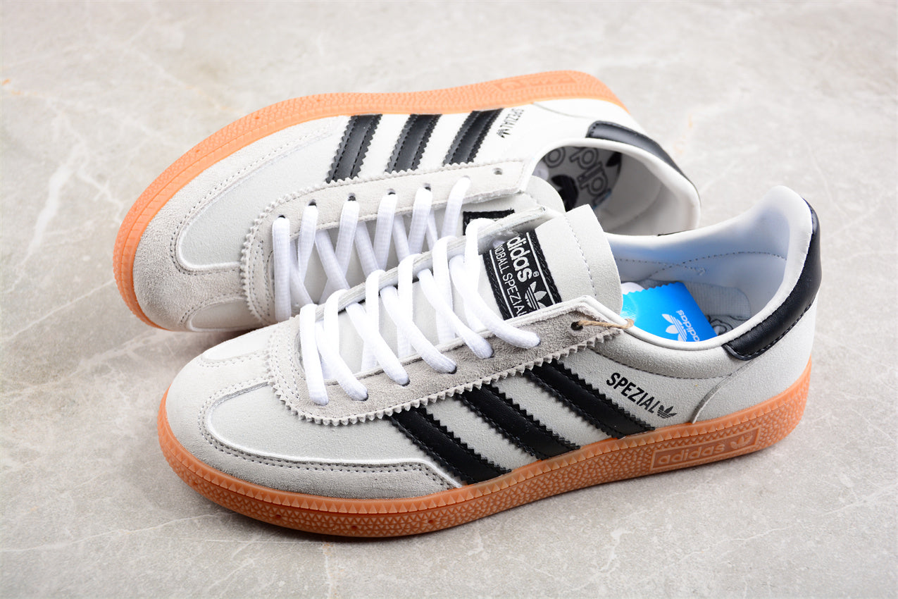 adidasUnisex Handball Spezial - Light Beige