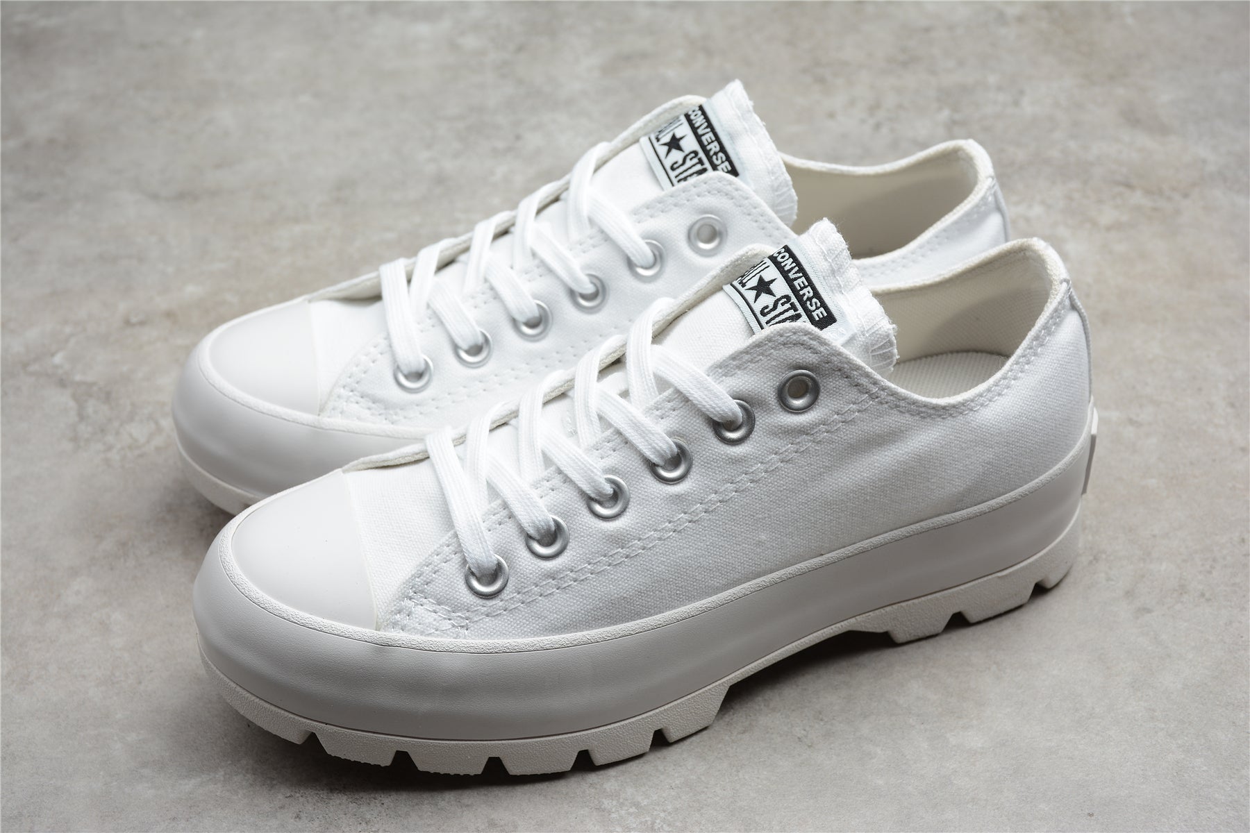 Unisex Converse Chuck Taylor All Star Lugged OX - White