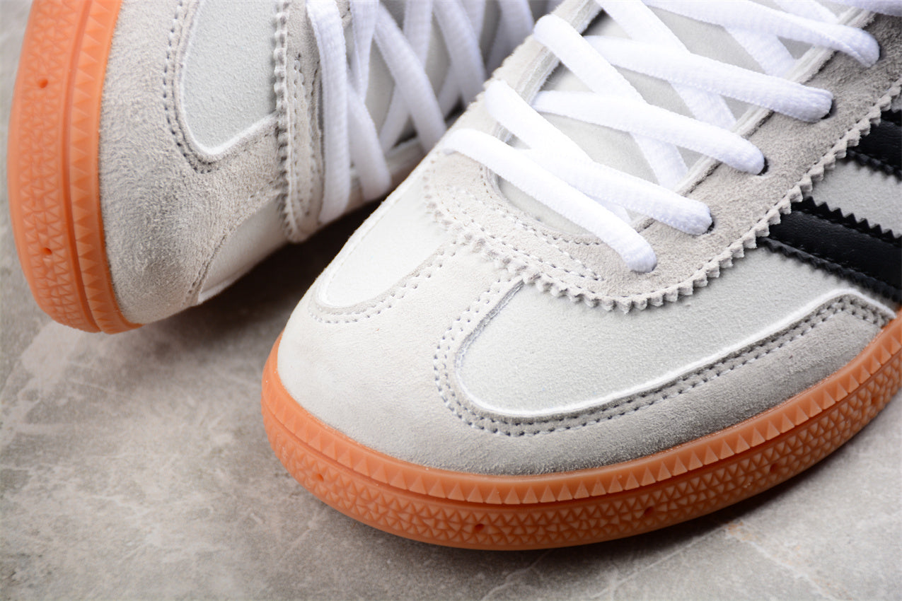 adidasUnisex Handball Spezial - Light Beige