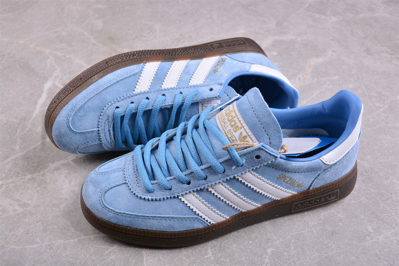 adidasUnisex Spezial Light - Blue