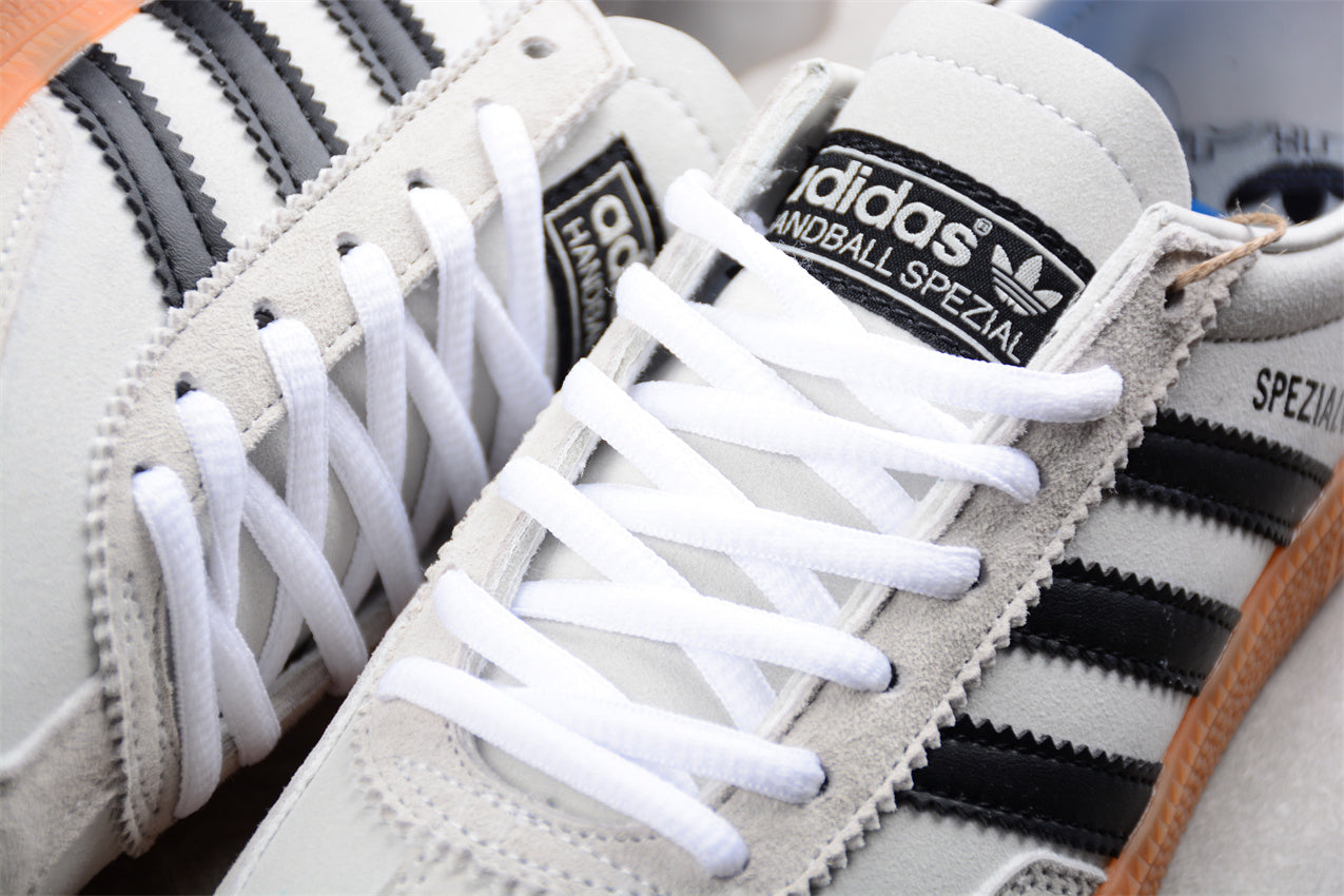 adidasUnisex Handball Spezial - Light Beige
