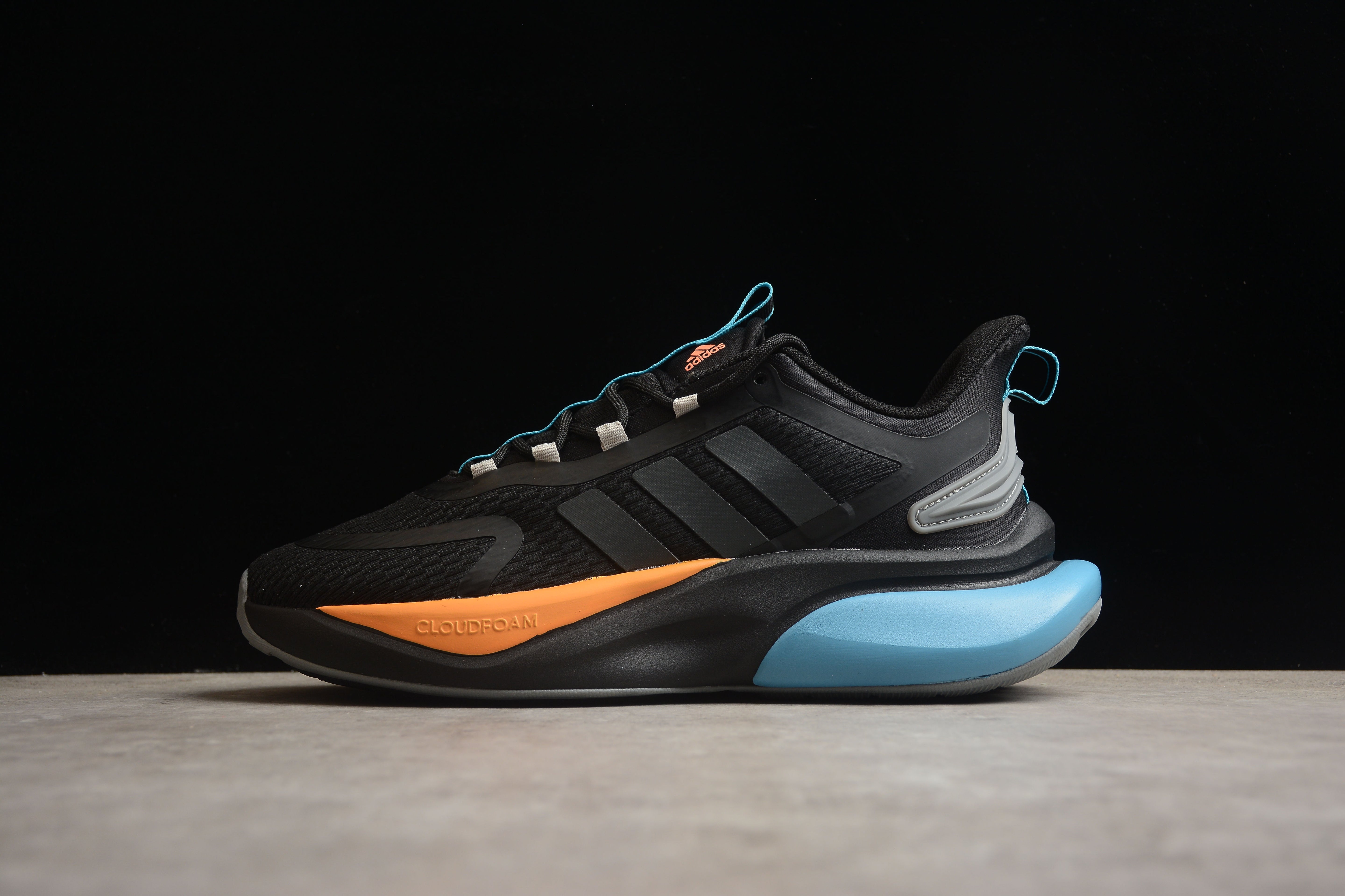 adidasUnisex Alphabounce Adiwear - Black