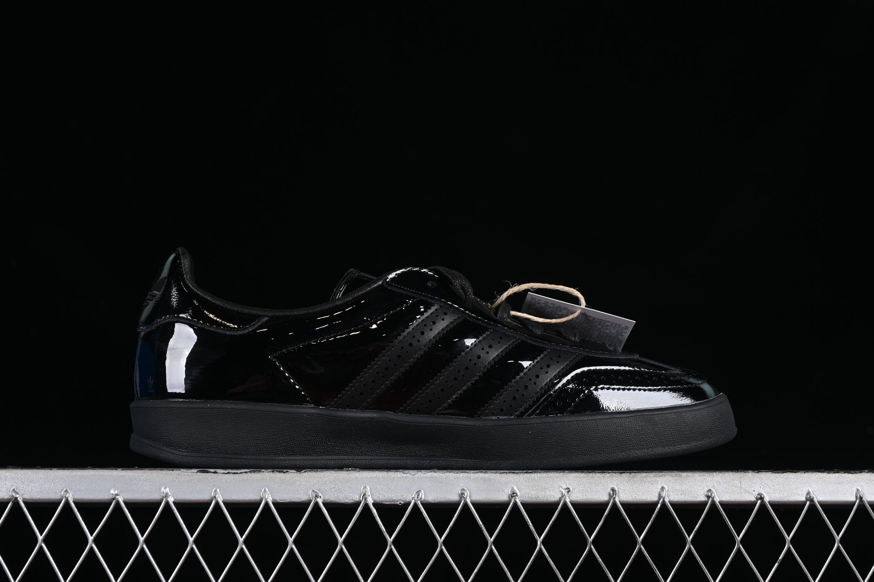 adidasUnisex Gazelle - Indoor Black
