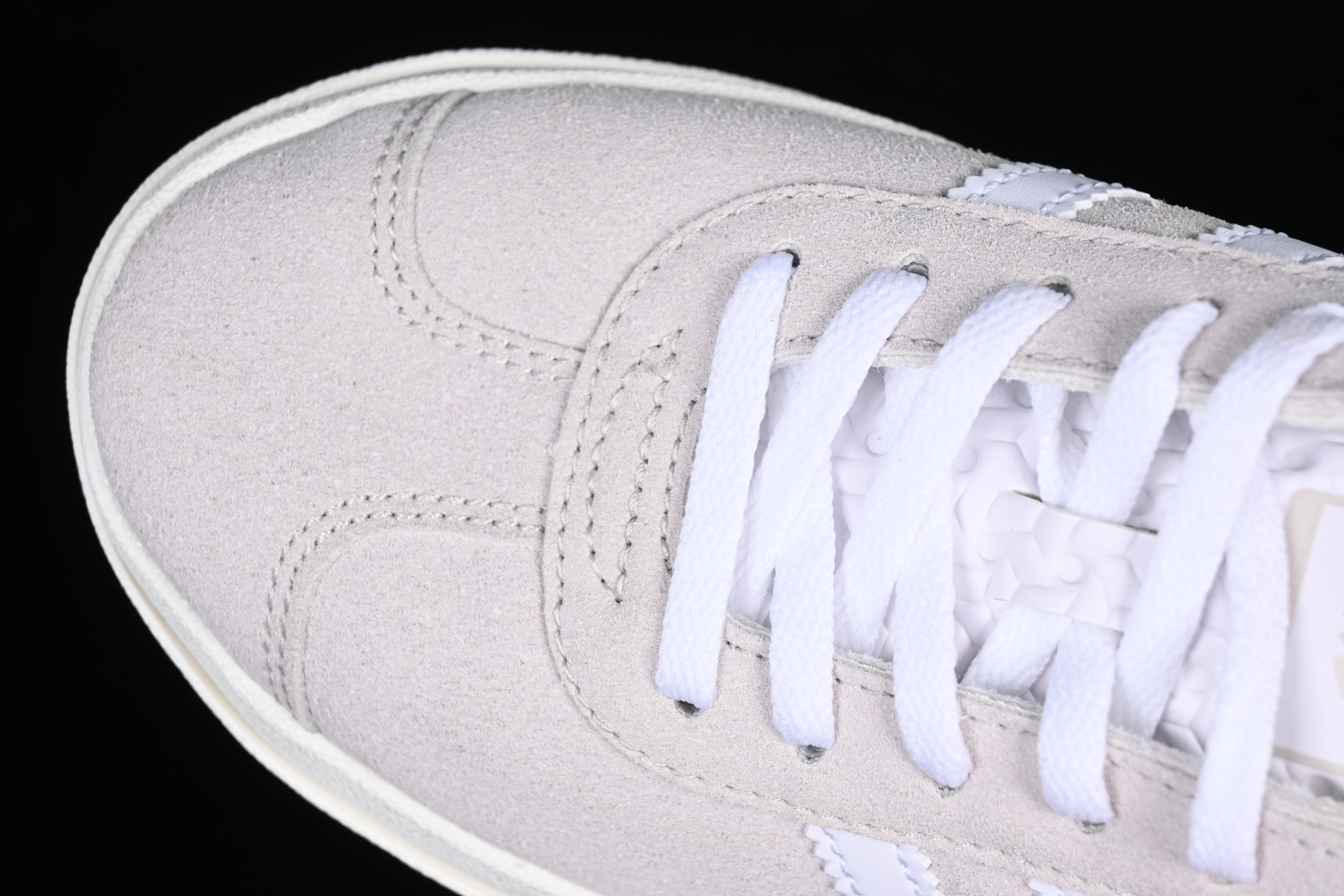 adidasUnisex Gazelle Bold - Grey