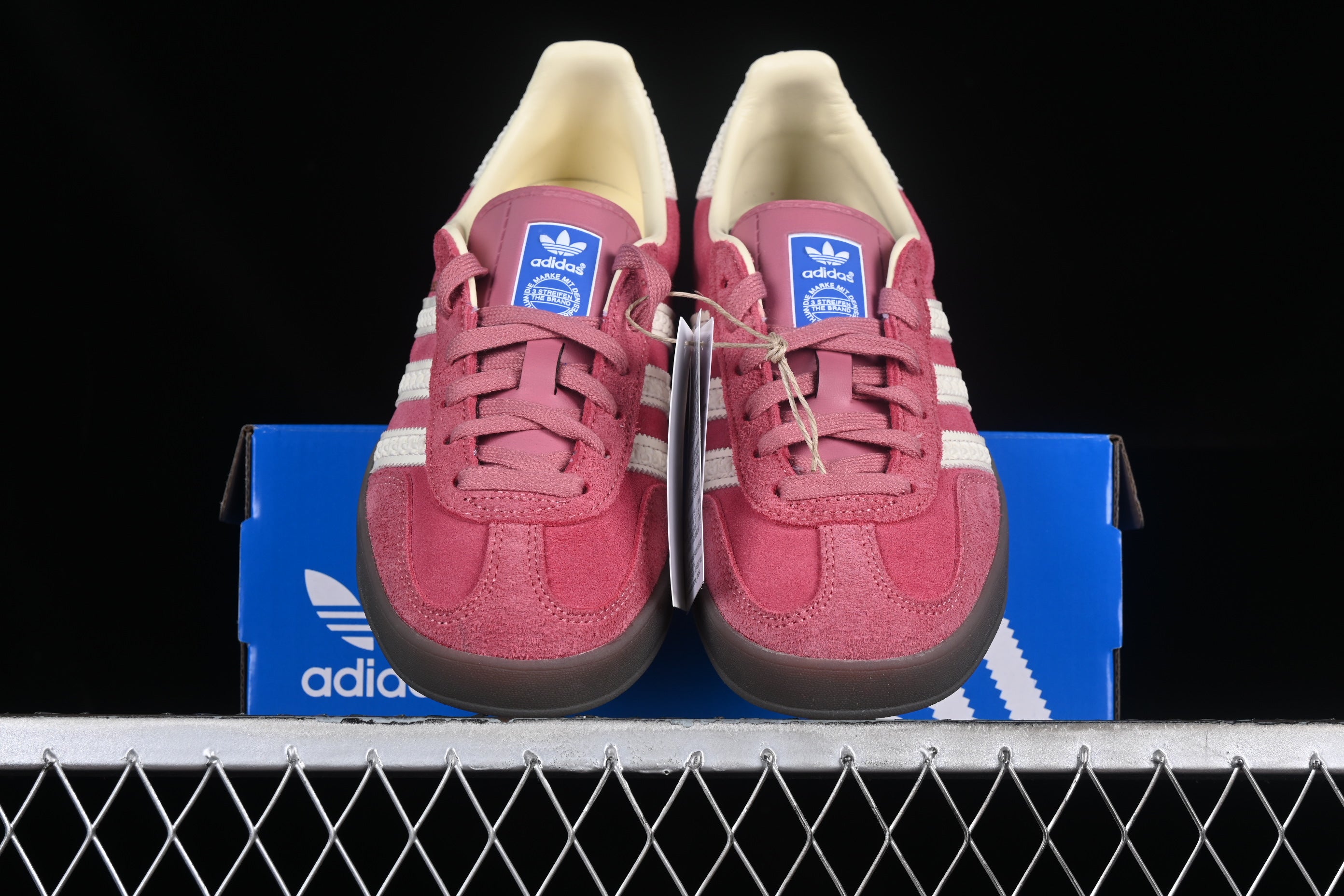 Gazelle - Pink