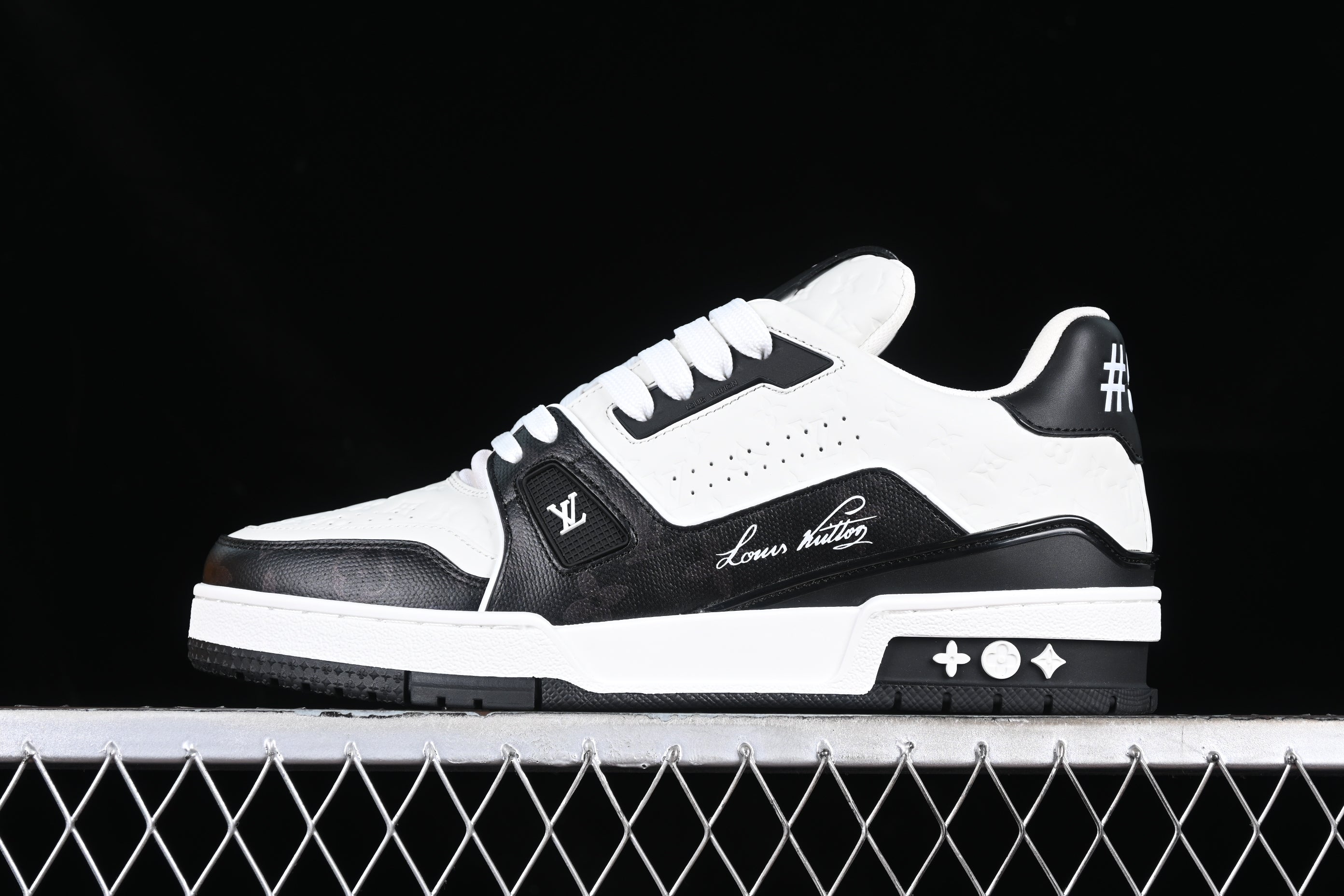 LouisVuitton Trainer 54 Signature - Black
