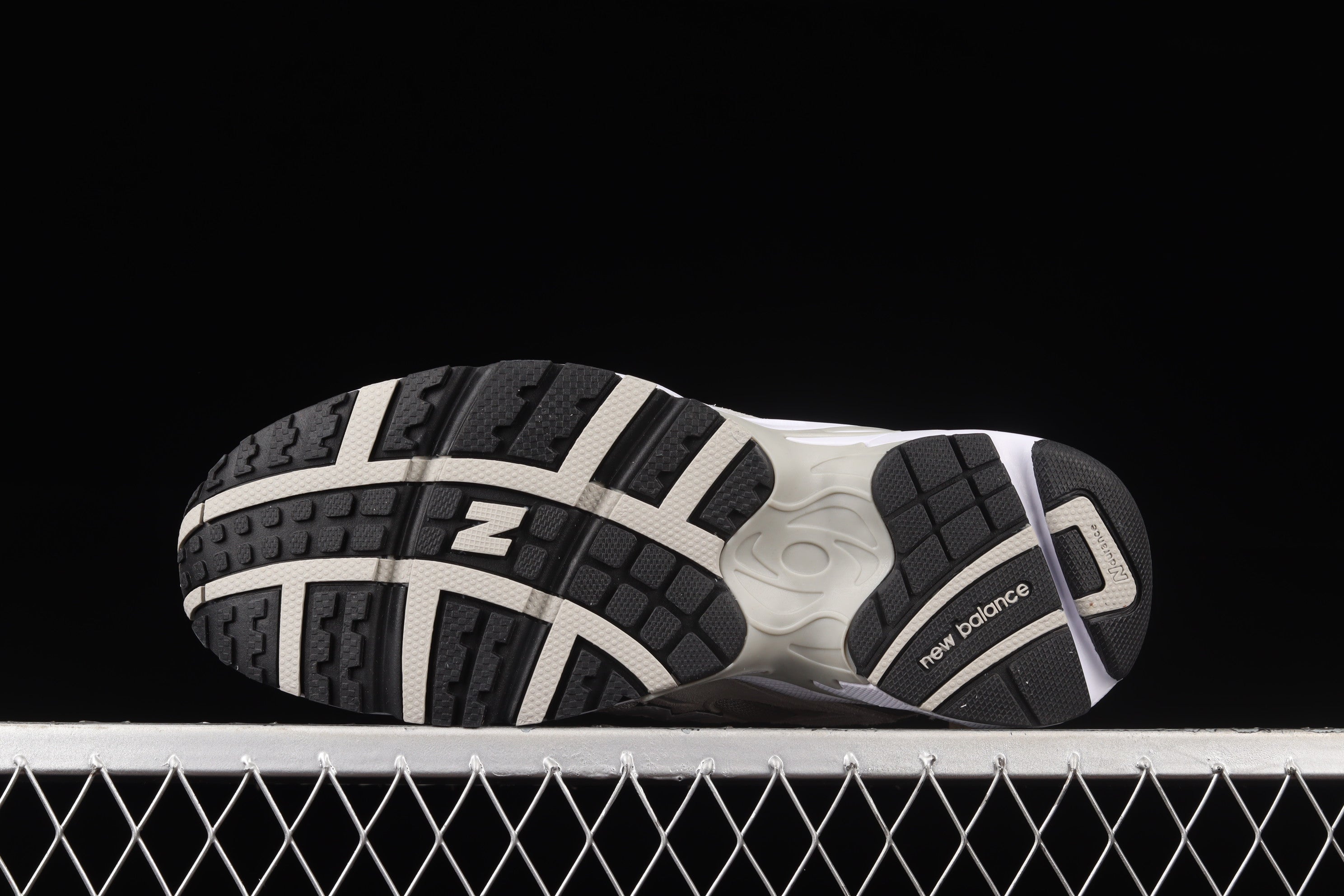 New Balance 725 - Grey