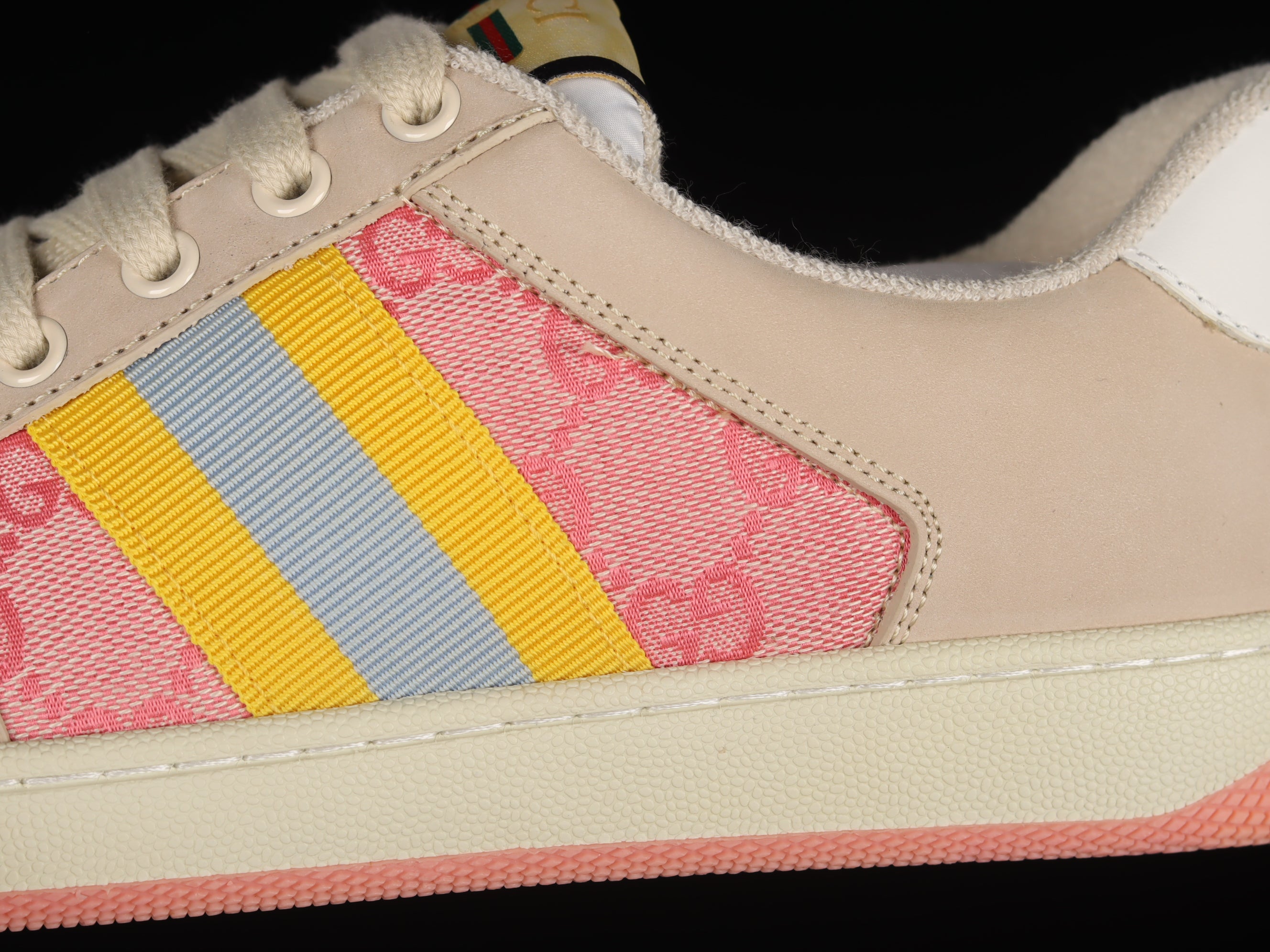 WMNSGucci GG screener - trimmed canvas