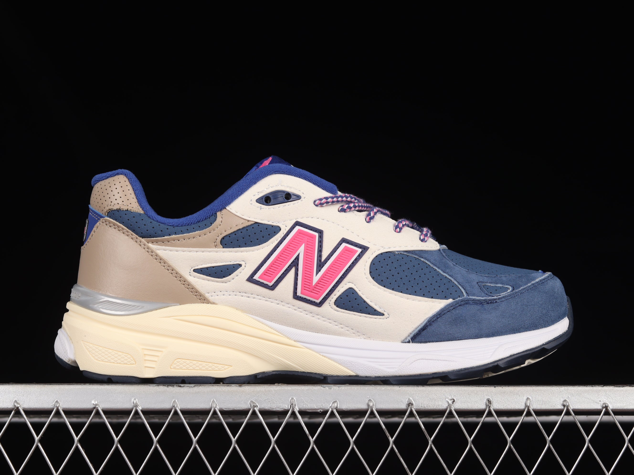 Kith x New Balance 990v3 - Daytona