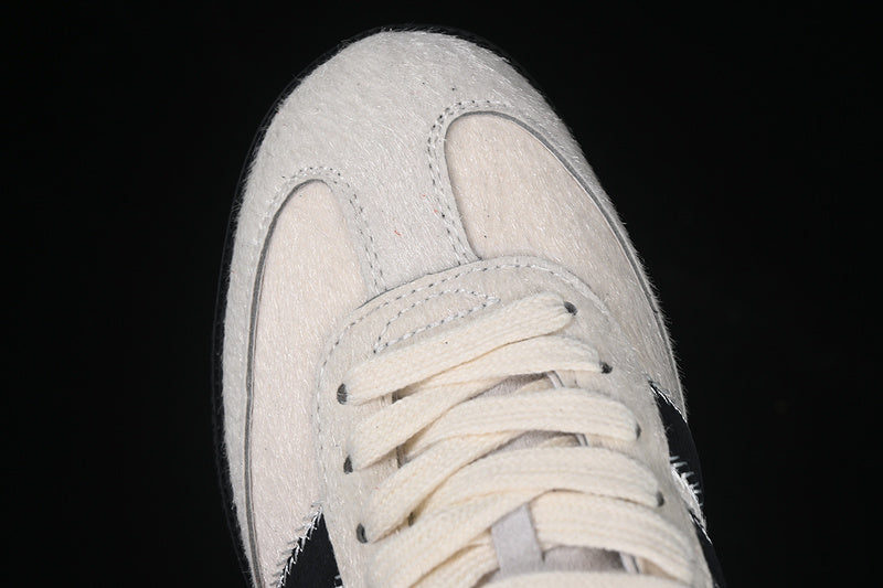 adidasUnisex Samba Wonder -  White Black