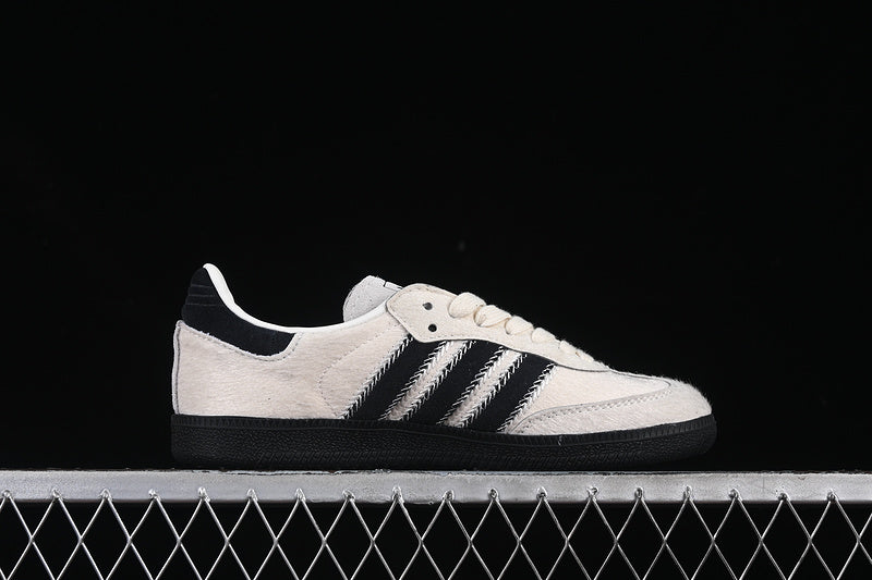 adidasUnisex Samba Wonder -  White Black