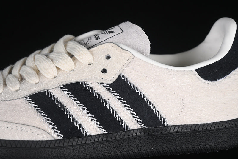 adidasUnisex Samba Wonder -  White Black