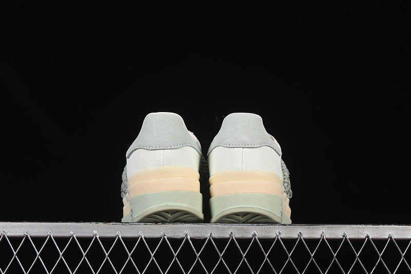 Gazelle Bold - Halo Green