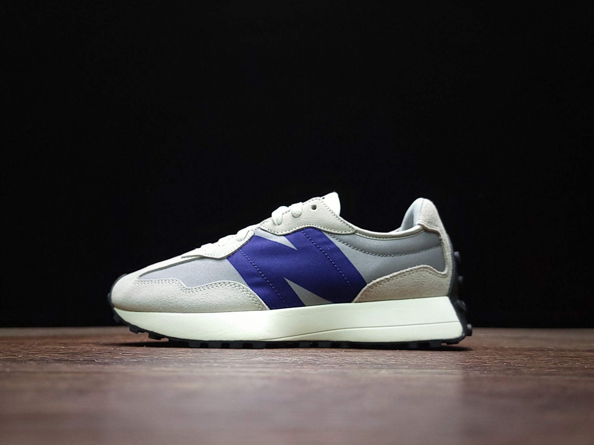 New Balance 327 - Grey/Purple