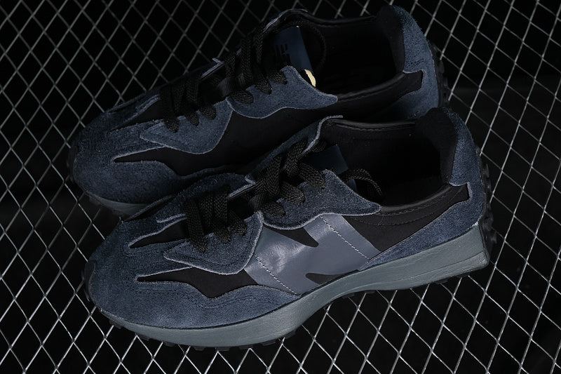 New Balance 327 - Phantom Black