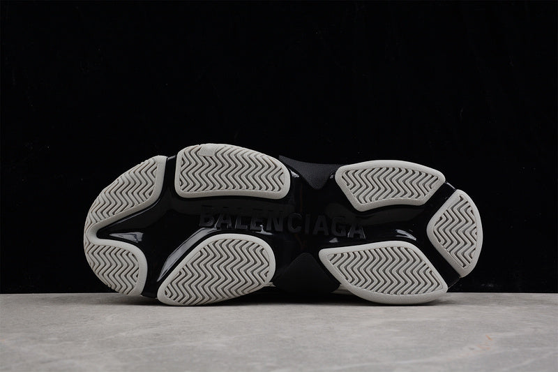 Balenciaga x adidasUnisex Triple S - White/Black