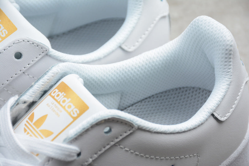 adidasUnisex Superstar - Pride