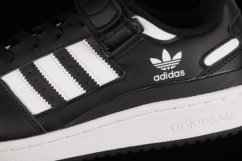 adidasUnisex  Forum Low - Panda