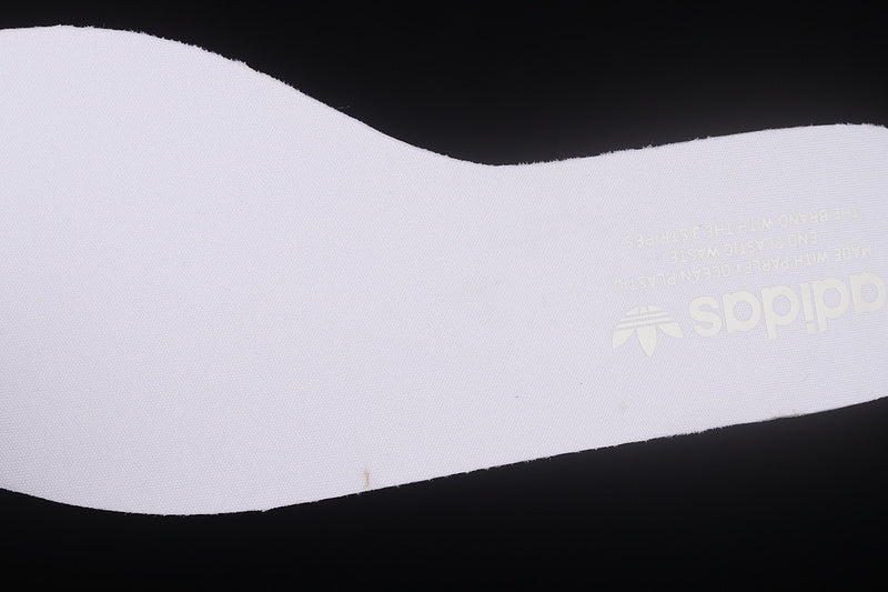 adidasUnisex NMD V3  - White