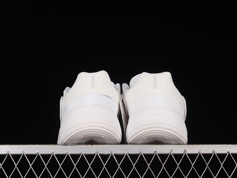 adidasUnisex Ozelia - White