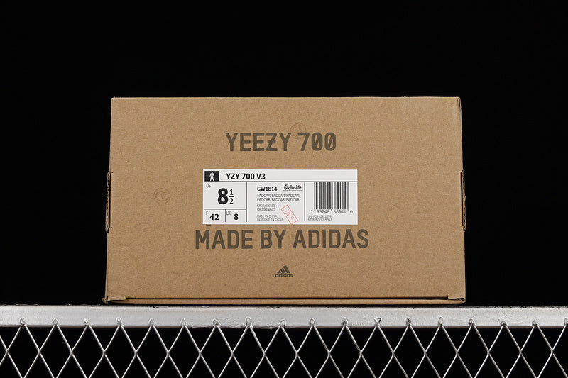 adidasUnisex Yeezy 700 V3 - Fade Carbon