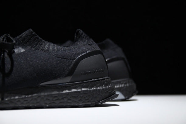 Ultra Boost Uncaged - Triple Black