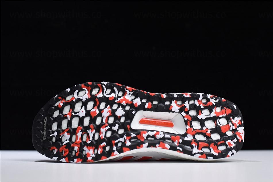 adidasRunning Ultraboost  4.0 - Red Stripes