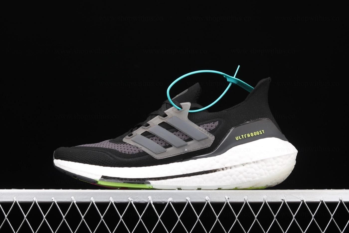 adidasUnisex Ultraboost 21 - Black/Solar Yellow