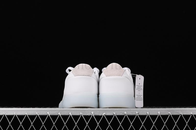 Sleek Shoes - White