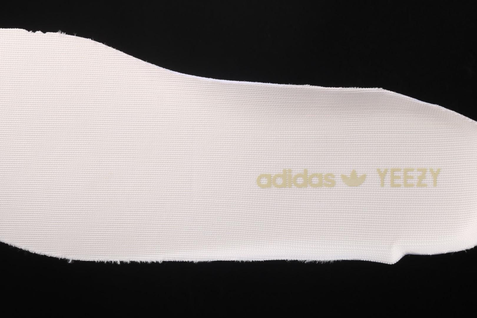 adidasUnisex Yeezy Boost 350 V2 - Lundmark