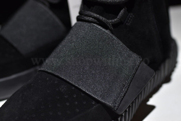 YEEZY Boost 750 - Triple Black